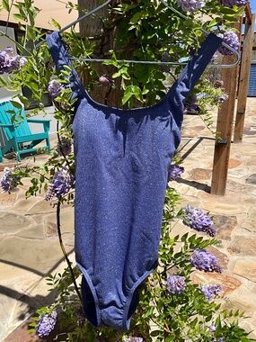 New with tags Lands End Size 6 Periwinkle One Piece Swimsuit